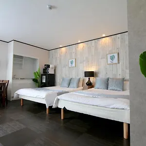 https://liz5-guest-house-liz-nakazakicho.hotels-osaka.net